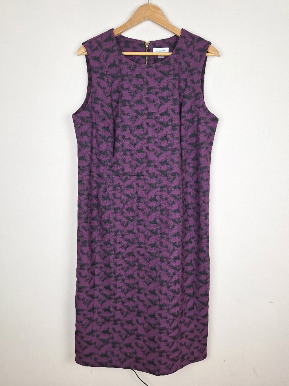 Calvin Klein Print Sheath Dress Womens Size 18W. Purple Black Exposed Zipper